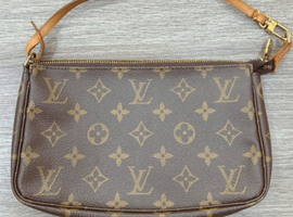 LOUIS VUITTON / モノグラム / ポシェットアクセソワール / M51980 / 状態ランク：BCなど2点
