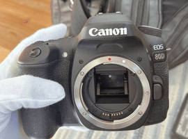 Canon:EOS 80D ボディなど4点