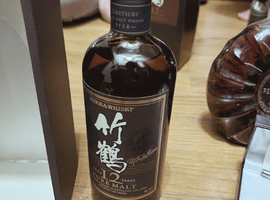 ウイスキー：NIKKA（竹鶴 12年 ピュアモルト 丸瓶）／ブランデー：REMY MARTIN（XO スペシャル 旧 クリアボトル）など3点