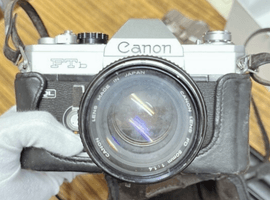 Canon：交換レンズ付きボディ／MINOLTA：交換レンズ付きボディなど3点