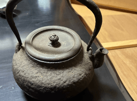 茶道具／鉄瓶：龍文堂など2点(福岡県田川市・出張買取)｜古銭の高価買取なら【バイセル】