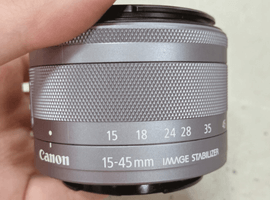 Canon：EF-M 15-45mm F3.5-6.3 IS STM シルバー／Canon：EOS M100 ボディ ホワイトなど2点