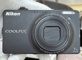 Nikon： COOLPIX S6100　コンパクトデジタルカメラなど5点
