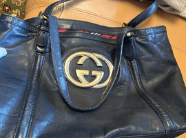 GUCCIなど5点