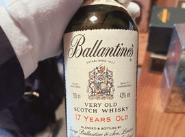 ウイスキー：Ballantines（17年）／ウイスキー：Ballantines（17年）など11点