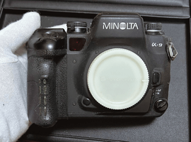 MINOLTA：α-9 ボディなど3点