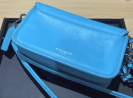 COACH / ショルダーバッグ/状態ランク：Bなど3点(大阪府茨木市よりご来店・店頭買取）｜ブランドの高価買取ならバイセル