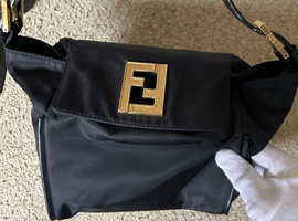 FENDI / ハンドバッグ / 15333 / 状態ランク：Bなど2点