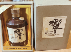 ウイスキー：Suntory（響 金キャップ 裏ゴールドラベル）／ブランデー：Hennessy（XO 金キャップ グリーンボトル）など11点