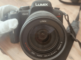 Panasonic：LUMIX DMC-GH1Kキット ブラック／OLYMPUS：ボディなど4点