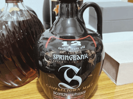 ウイスキー：SPRINGBANK（12年 キャンベルタウン 陶器ボトル）／ブランデー：REMY MARTIN（VSOP 旧旧）など3点