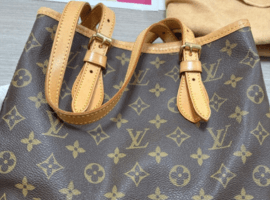 LOUIS VUITTON / モノグラム /トートバッグ/ 状態ランク：Bなど3点(福岡県福岡市博多区よりご来店・店頭買取）｜ブランドの高価買取ならバイセル