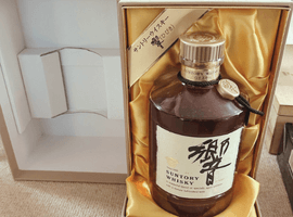 ウイスキー：Suntory（響 金キャップ 裏ゴールドラベル）／ブランデー：Hennessy（VSOP ファイン シャンパーニュ グリーンボトル）など12点
