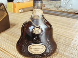 ブランデー：Hennessy（ジャズ ヘネシー エクストラ グリーンボトル 金キャップ）／ブランデー：CAMUS（XO ロングネック）など3点