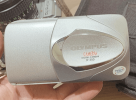 OLYMPUS：ボディ／MINOLTA：交換レンズ付きボディなど27点