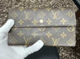 LOUIS VUITTON / モノグラム / ポルトトレゾール インターナショナル / M61215 / 状態ランク：Bなど3点