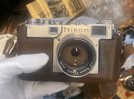 Nikon：交換レンズ付きボディ／Nikon：交換レンズ付きボディなど5点