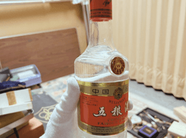 中国酒：五粮液（五粮液 39度）／ウイスキー：Suntory（白州東蒸留所 ピュアモルト）など12点