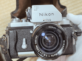 Nikon：F フォトミック + NIKKOR-N Auto 24mm F2.8／Nikon：レンズなど5点