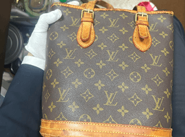 LOUIS VUITTON / モノグラム / バケット PM / M42238 / 状態ランク:Bなど2点
