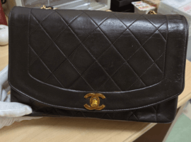 CHANEL / マトラッセ / ダイアナ シングルフラップ チェーンショルダーバッグ / A01165 / 状態ランク：Bなど3点(福岡県福岡市中央区よりご来店・店頭買取）｜ブランドの高価買取ならバイセル