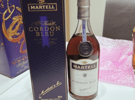 ブランデー：MARTELL（コルドンブルー オールドクラシック）／ウイスキー：Suntory（クレスト 12年）など3点