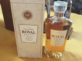 ウイスキー：Suntory（ローヤル スリムボトル ブレンデッドウイスキー）／ブランデー：Suntory（XO エクストラ ファイン）など5点