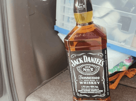 ウイスキー：JACK DANIEL'S（オールド No.7）／焼酎：中山（頑固人　黒ラベル）など5点