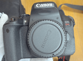 Canon：EOS Kiss X9i ボディなど6点