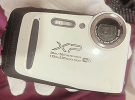 FUJIFILM：FinePix XP130 ホワイトなど4点（福岡県福岡市博多区・出張買取）｜カメラの高価買取なら【バイセル】