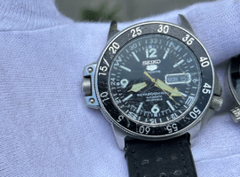 SEIKO / 5スポーツ / 7S36-01E0 / 状態ランク：Dなど2点