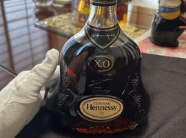 Hennessy:XO 金キャップ グリーンボトルなど9点
