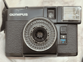 OLYMPUS：ボディ／MINOLTA：交換レンズ付きボディなど9点