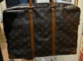 LOUIS VUITTON / モノグラム / ポルトドキュマン ヴォワヤージュなど3点（東京都渋谷区・出張買取）｜ブランド品の高価買取なら【バイセル】