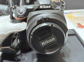 Nikon：交換レンズ付きボディ／Nikon：レンズなど3点