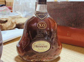 ブランデー：Hennessy（XO 金キャップ クリアボトル）／ブランデー：CAMUS（XO ロングネック）など2点