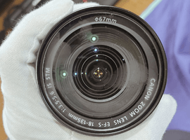 Canon：EF-S 18-135mm F3.5-5.6 IS STM／Canon：EF-S 55-250mm F4-5.6 IS IIなど3点