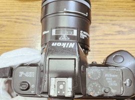 Nikon：交換レンズ付きボディ／Nikon：レンズなど4点