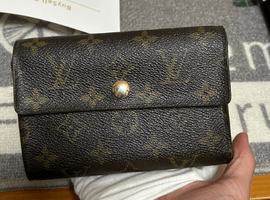 LOUIS VUITTON / モノグラム / ポルトトレゾールエテュイシェキエ / M61200 / 状態ランク：Cなど2点