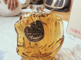ウイスキー：メルシャン（グロリアオーシャン シップボトル クリア）／ブランデー：COURVOISIER（ナポレオン 旧ボトル）など6点