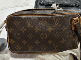 LOUIS VUITTON / モノグラム / ポシェットマルリーバンドリエール / M51828 / 状態ランク：Bなど7点（青森県弘前市・出張買取）｜ブランド品の高価買取なら【バイセル】