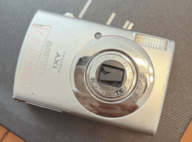 Canon：IXY DIGITAL 910 IS シルバー／MINOLTA：交換レンズ付きボディなど6点