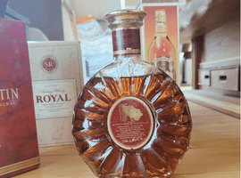 ブランデー：REMY MARTIN（XO スペシャル 現行 クリアボトル）／ウイスキー：NIKKA（キングスランド プレミア）など9点