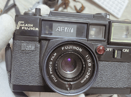 FUJIFILM：ボディ／FUJIFILM：ボディなど3点