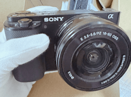 SONY：VLOGCAM ZV-E10L パワーズームレンズキット ブラックなど3点（東京都練馬区・出張買取）｜カメラの高価買取なら【バイセル】