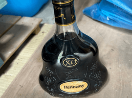 ブランデー／Hennessy：XO 金キャップ クリアボトル_状態ランク：Bなど3点（熊本県八代郡氷川町・出張買取）｜お酒の高価買取なら【バイセル】