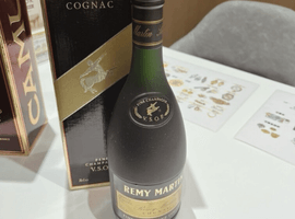 ブランデー：REMY MARTIN（VSOP 旧旧）／ブランデー：CAMUS（グランド VSOP クリアボトル）など4点