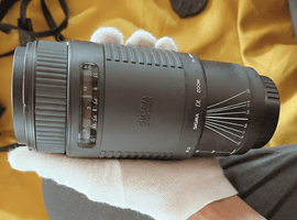 SIGMA：レンズ／MINOLTA：交換レンズ付きボディなど4点