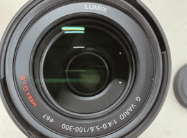 Panasonic：LUMIX G VARIO 100-300mm F4.0-5.6 MEGA O.I.S.／Panasonic：LUMIX DMC-GF5X キット エスプリブラックなど3点