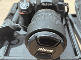 Nikon：ボディ／Nikon：レンズなど2点